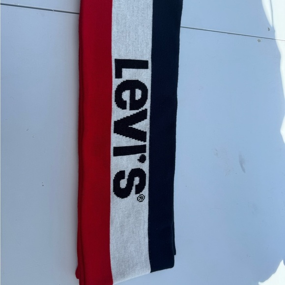 Levi's Bold Red and White Knit Scarf - Picture 1 of 2